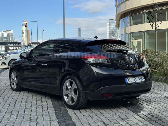 RENAULT MEGANE 3 COUPE OTOMATİK CAM TAVAN TOMTOM NAVİ DEĞİŞENSİZ