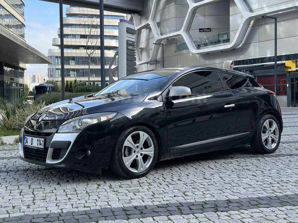 RENAULT MEGANE 3 COUPE OTOMATİK CAM TAVAN TOMTOM NAVİ DEĞİŞENSİZ