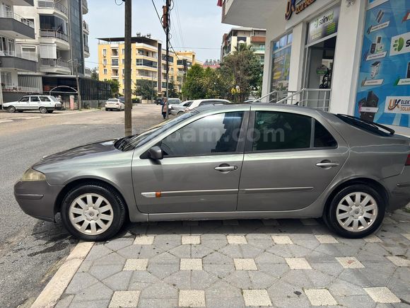 Sahibinden Renault Laguna 2.0 Privilege 2003 Model 