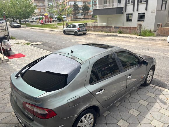 Sahibinden Renault Laguna 2.0 Privilege 2003 Model 