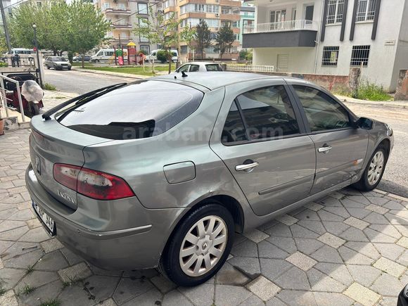 Sahibinden Renault Laguna 2.0 Privilege 2003 Model 
