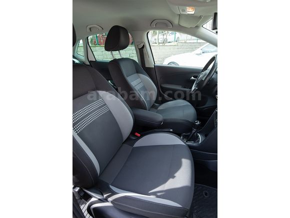 İLK SAHİBİNDE DEĞİŞENSİZ SORUNSUZ ÇOK TEMİZ VOLKSWAGEN POLO 1.4 CHROME EDITION 