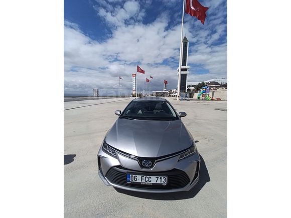 Sahibinden Toyota Corolla 1.8 Hybrid Flame X-Pack 2020 Model