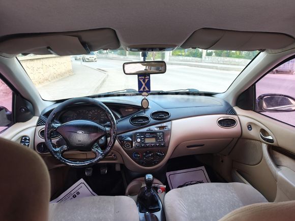 Galeriden Ford Focus 2.0 Ghia 2001 Model Ankara