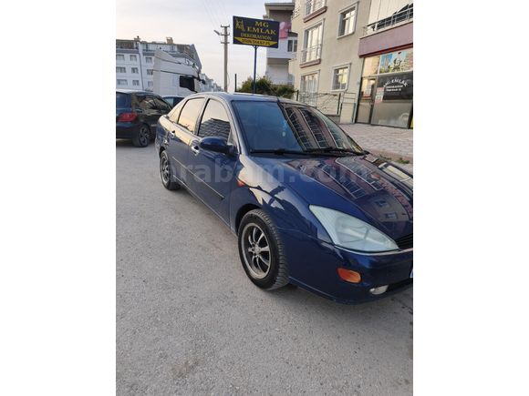 Galeriden Ford Focus 2.0 Ghia 2001 Model Ankara
