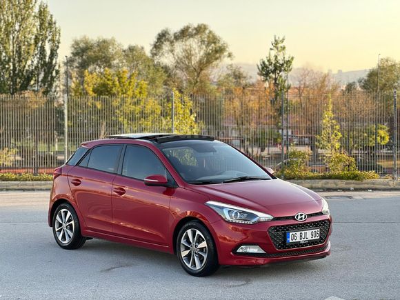 Sahibinden Hyundai i20 1.2 MPI Style 2016 Model  180.000 km Kırmızı