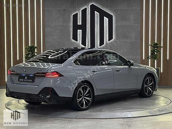 HZR MOTORS 2025 İ5 M SPORT HEADUP BOWERS&WİLKİNS 20'JANT TRUFF