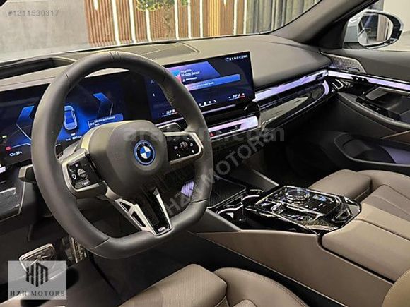 HZR MOTORS 2025 İ5 M SPORT HEADUP BOWERS&WİLKİNS 20'JANT TRUFF