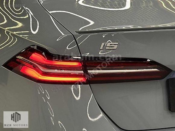 HZR MOTORS 2025 İ5 M SPORT HEADUP BOWERS&WİLKİNS 20'JANT TRUFF