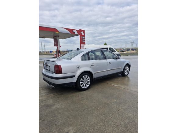 Sahibinden Volkswagen Passat 1.8 Basic 1999 Model