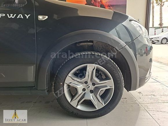 İZZET ACAR DAN 2019 DACIA SANDERO STEPWAY 0.9 TCE ECO-G EKRANLI