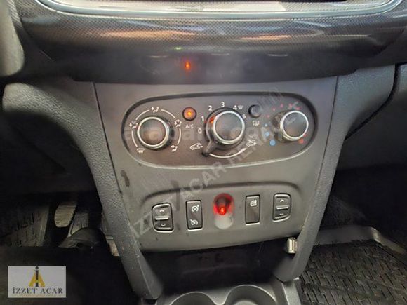 İZZET ACAR DAN 2019 DACIA SANDERO STEPWAY 0.9 TCE ECO-G EKRANLI
