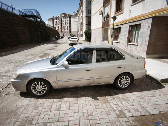 Sahibinden Hyundai Accent 1.6 Admire 2005 Model Sivas