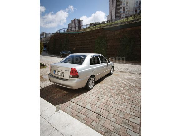 Sahibinden Hyundai Accent 1.6 Admire 2005 Model Sivas