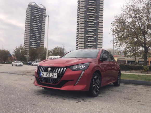 Sahibinden Peugeot 208 1.2 PureTech Allure Selection 2022 Model 