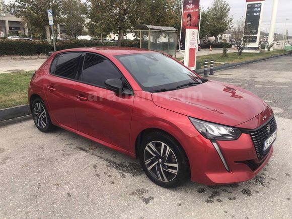 Sahibinden Peugeot 208 1.2 PureTech Allure Selection 2022 Model 