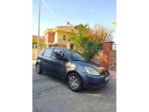 OTOMATİK ÇOK TEMİZ FORD FİESTA