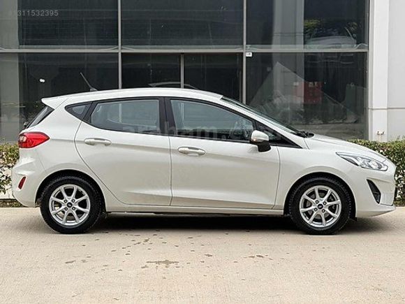 25 BİN KM'DE SIFIR GİBİ HATASIZ BOYASIZ FORD FİESTA