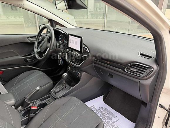 25 BİN KM'DE SIFIR GİBİ HATASIZ BOYASIZ FORD FİESTA