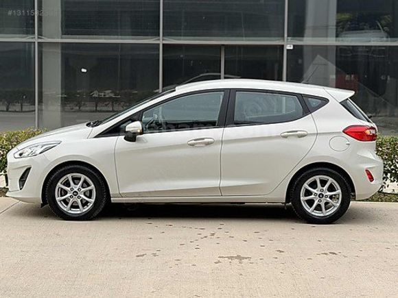 25 BİN KM'DE SIFIR GİBİ HATASIZ BOYASIZ FORD FİESTA