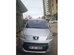 Sahibinden Peugeot Partner 1.6 HDI Adventure 2011 Model  290.000 km Gri
