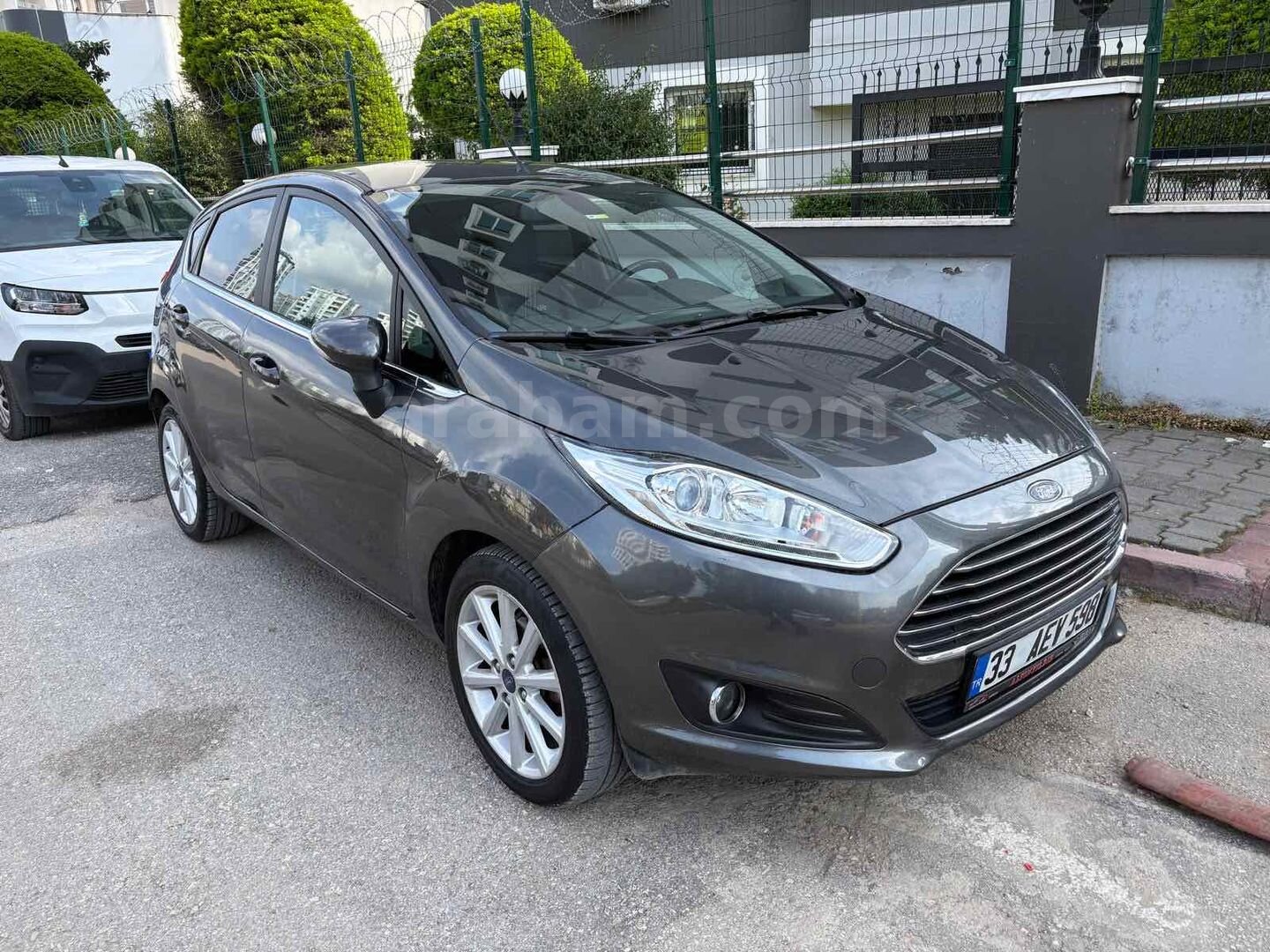 Galeriden Ford Fiesta 1.5 TDCi Titanium 2017 Model Adana 113.000 km Füme 1