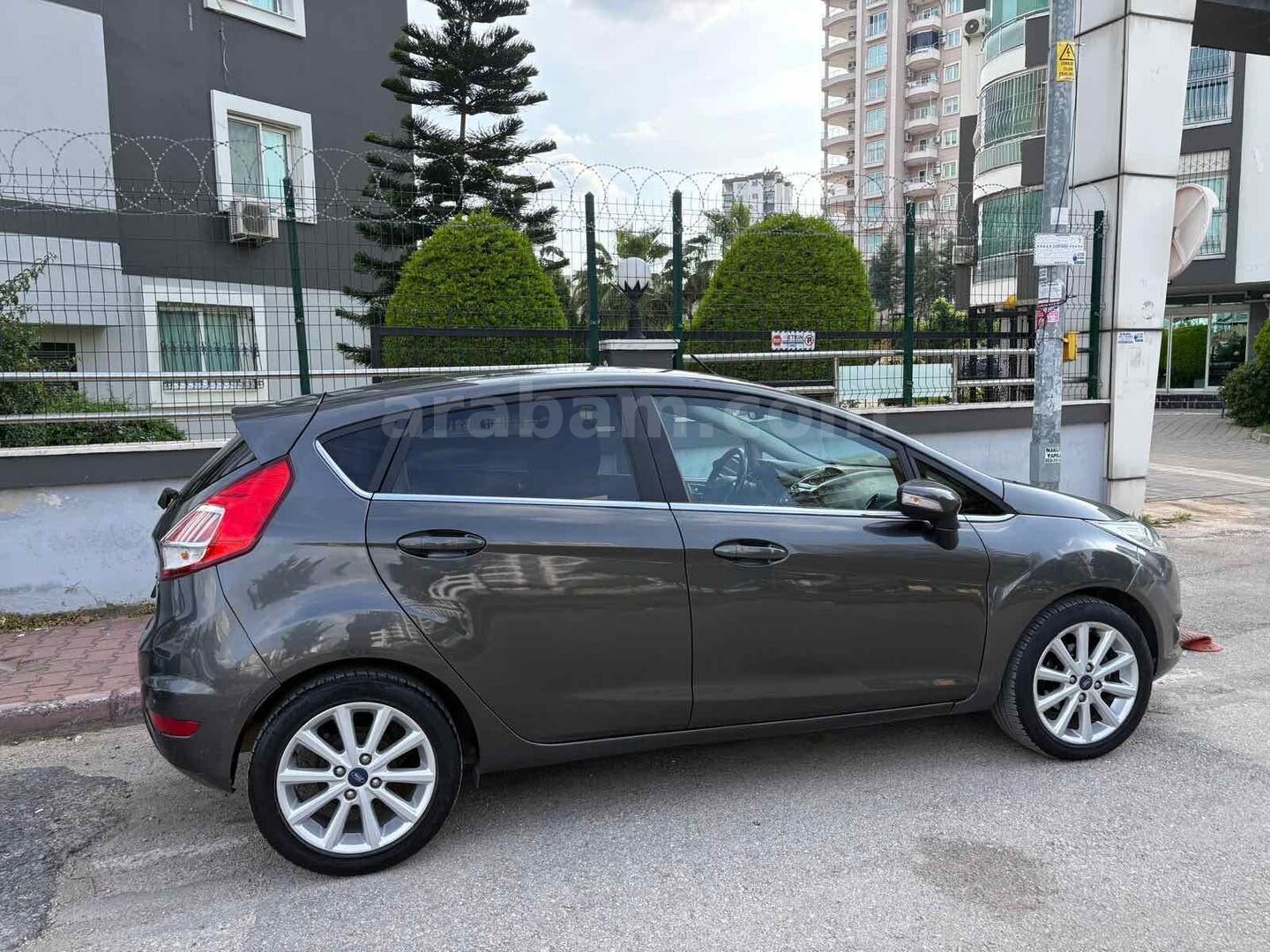 Galeriden Ford Fiesta 1.5 TDCi Titanium 2017 Model Adana 113.000 km Füme 4