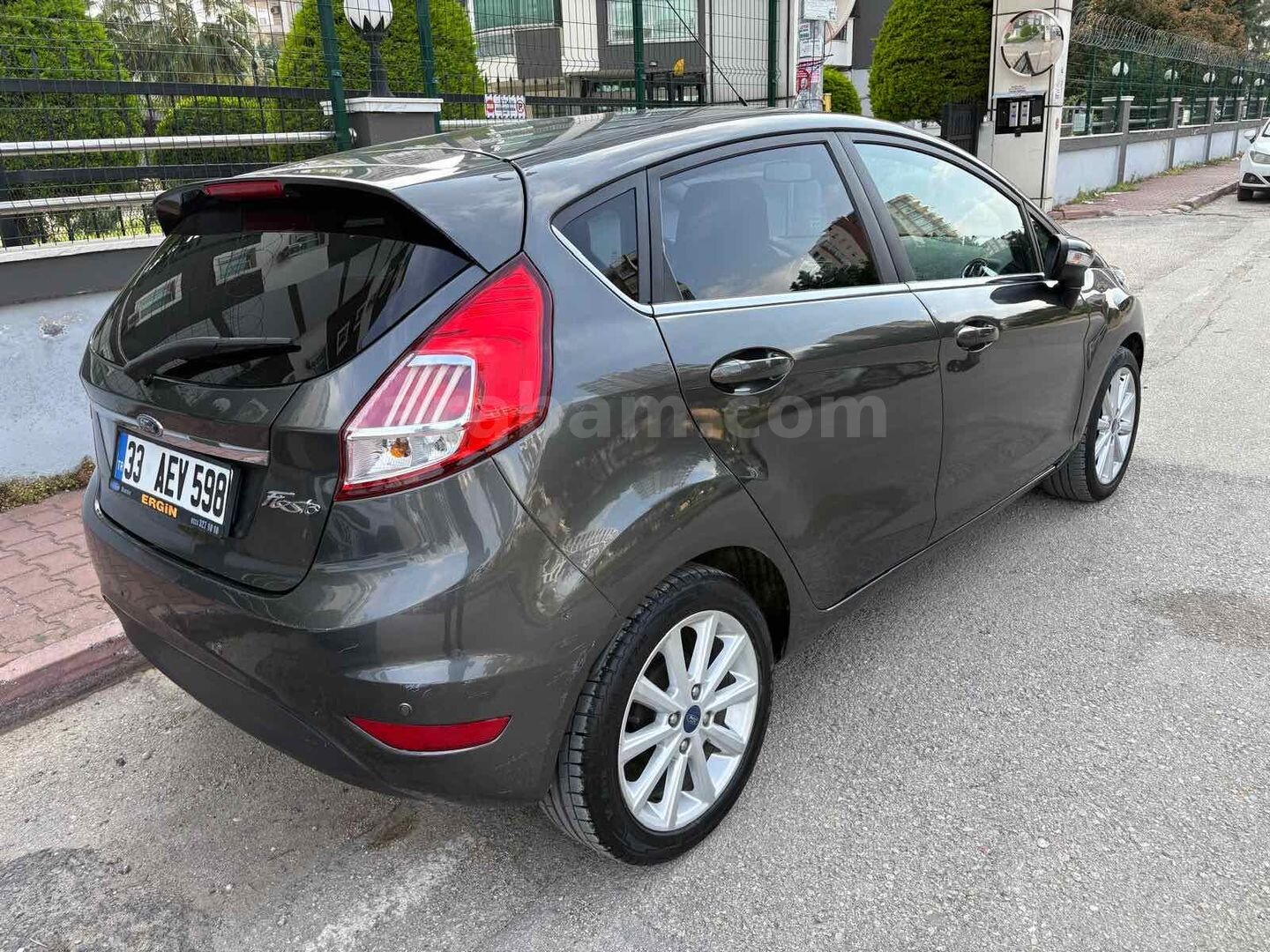 Galeriden Ford Fiesta 1.5 TDCi Titanium 2017 Model Adana 113.000 km Füme 5