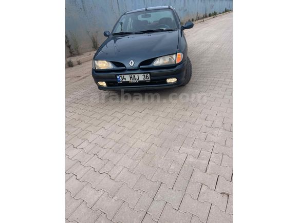 Sahibinden otomatik  bakımlı Megan 1 