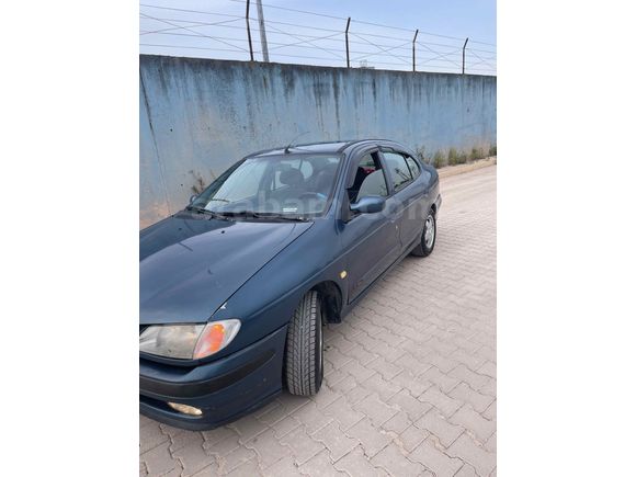 Sahibinden otomatik  bakımlı Megan 1 