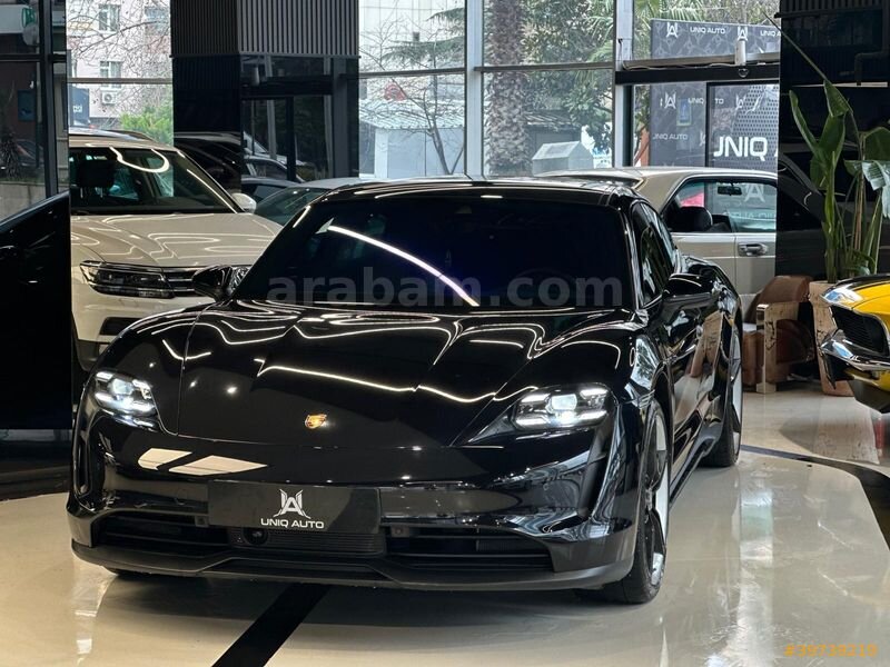 Galeriden Porsche Taycan Elektrik 4S Performance Plus 2020 Model İstanbul 30.000 km Siyah