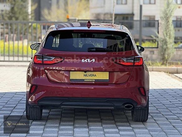 NİLVERA MOTORS'DAN 2023 KİA CEED 1.5 T-GDI ELEGANCE