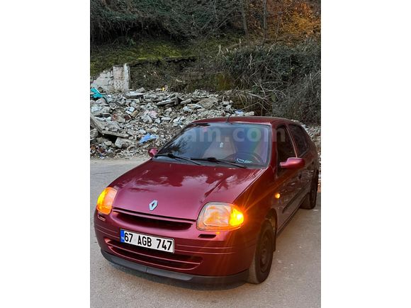 Sahibinden Renault Clio 1.4 RNA 2001 Model