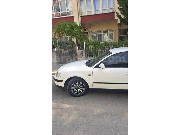 Sahibinden Volkswagen Passat 1.8