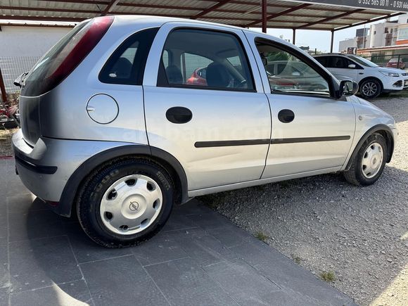 Sahibinden Temiz-Opel Corsa 1.0 Essentia 2004 Model 