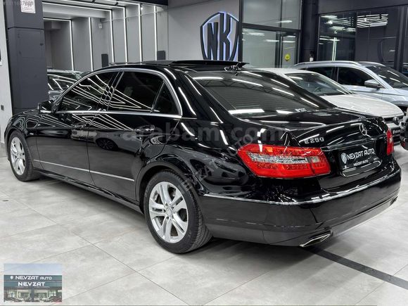 MERCEDES BENZ E250 CGI PREMİUM 131 BİN KM'DE CAM TAVAN KREM DERİ