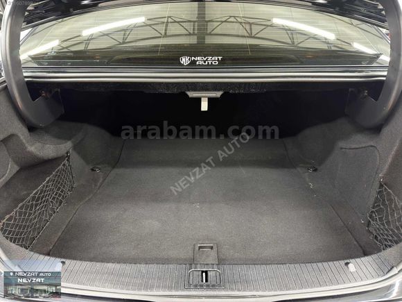MERCEDES BENZ E250 CGI PREMİUM 131 BİN KM'DE CAM TAVAN KREM DERİ