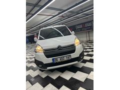 Sahibinden Citroen Berlingo 1.6 HDi Combi 2017 Model  209.000 km Beyaz