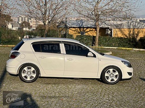 CO MOTORS'DAN 2013 OPEL ASTRA ESSENTİA 1.6 BENZİN&LPG DEĞİŞENSİZ