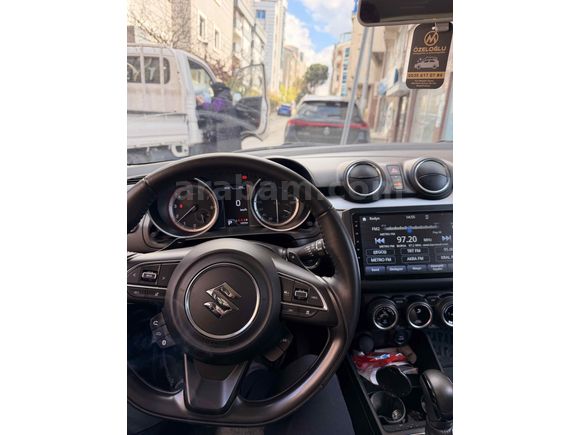 Sahibinden Suzuki Swift 1.2 GLX 2023 Model 