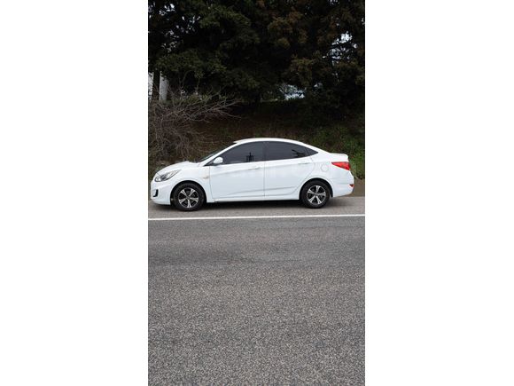 Sahibinden Hyundai Accent Blue 1.6 CRDI Mode Plus 2015 Model 