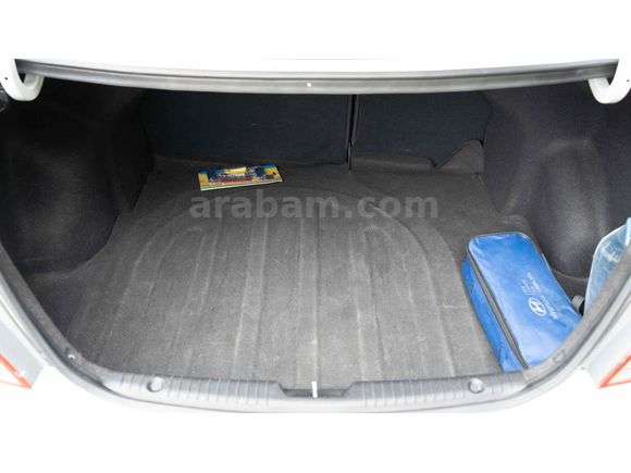 Sahibinden Hyundai Accent Blue 1.6 CRDI Mode Plus 2015 Model 