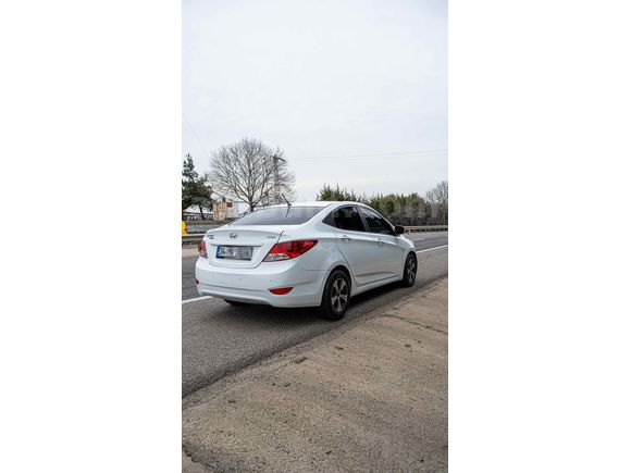 Sahibinden Hyundai Accent Blue 1.6 CRDI Mode Plus 2015 Model 