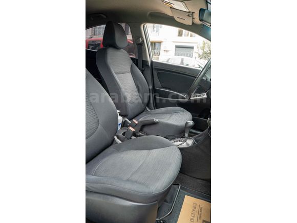 Sahibinden Hyundai Accent Blue 1.6 CRDI Mode Plus 2015 Model 