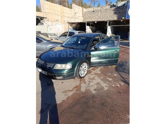 Sahibinden Volkswagen Passat 1.8 Basic 1997 Model  455.000 km Yeşil