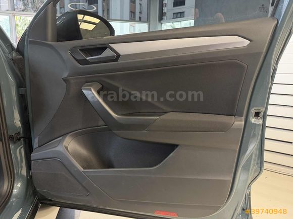 | UNIQ AUTO | 2024 VOLKSWAGEN T-ROC ELKTRKLİ AYNA CARPLAY