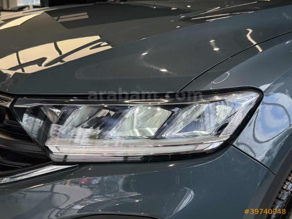 | UNIQ AUTO | 2024 VOLKSWAGEN T-ROC ELKTRKLİ AYNA CARPLAY