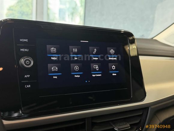 | UNIQ AUTO | 2024 VOLKSWAGEN T-ROC ELKTRKLİ AYNA CARPLAY