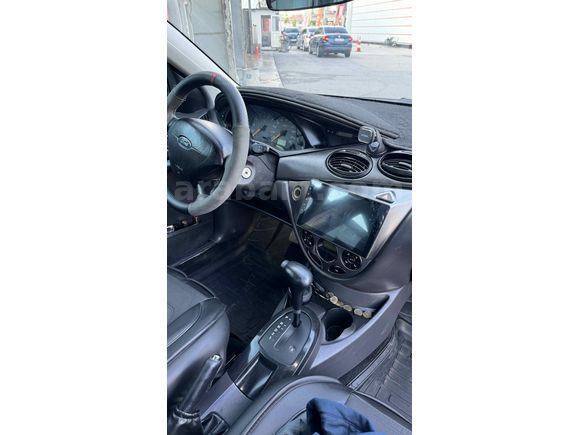 Sahibinden Ford Focus 1.6 Ghia 2004 Model  420.000 km Füme