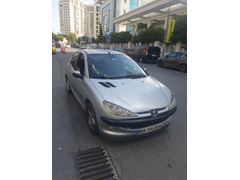 Yakıt cimrisi Peugeot 206 1.4 HDi XT 2004 Model 